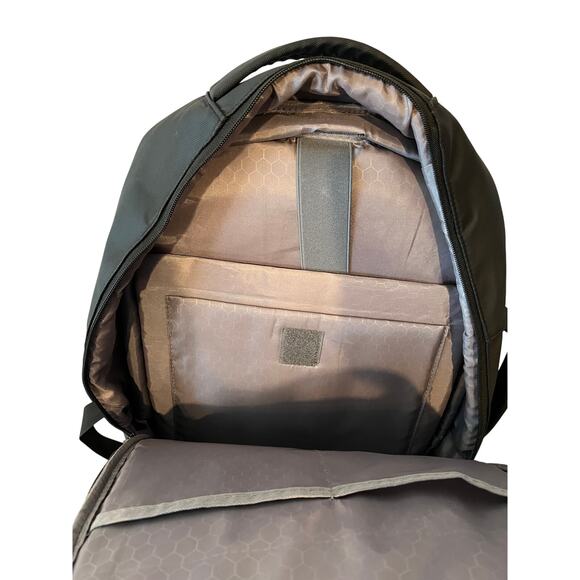 Generic Gray Padded Computer Backpack - Picture 4 of 4
